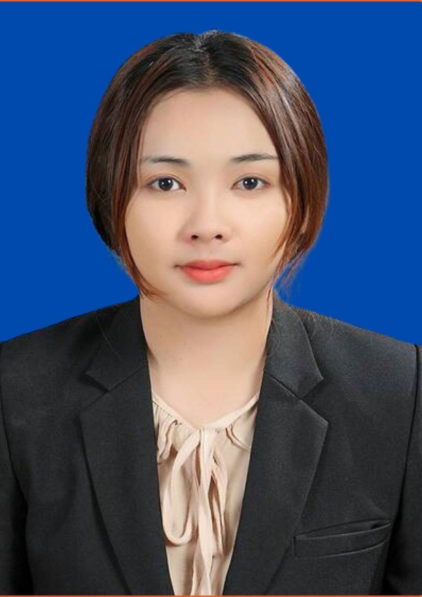 นางสาวธนพร คุณาพรม
